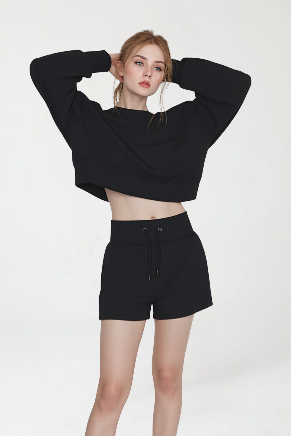 Kadın Siyah Renkli Sweatshirt Şort Takım