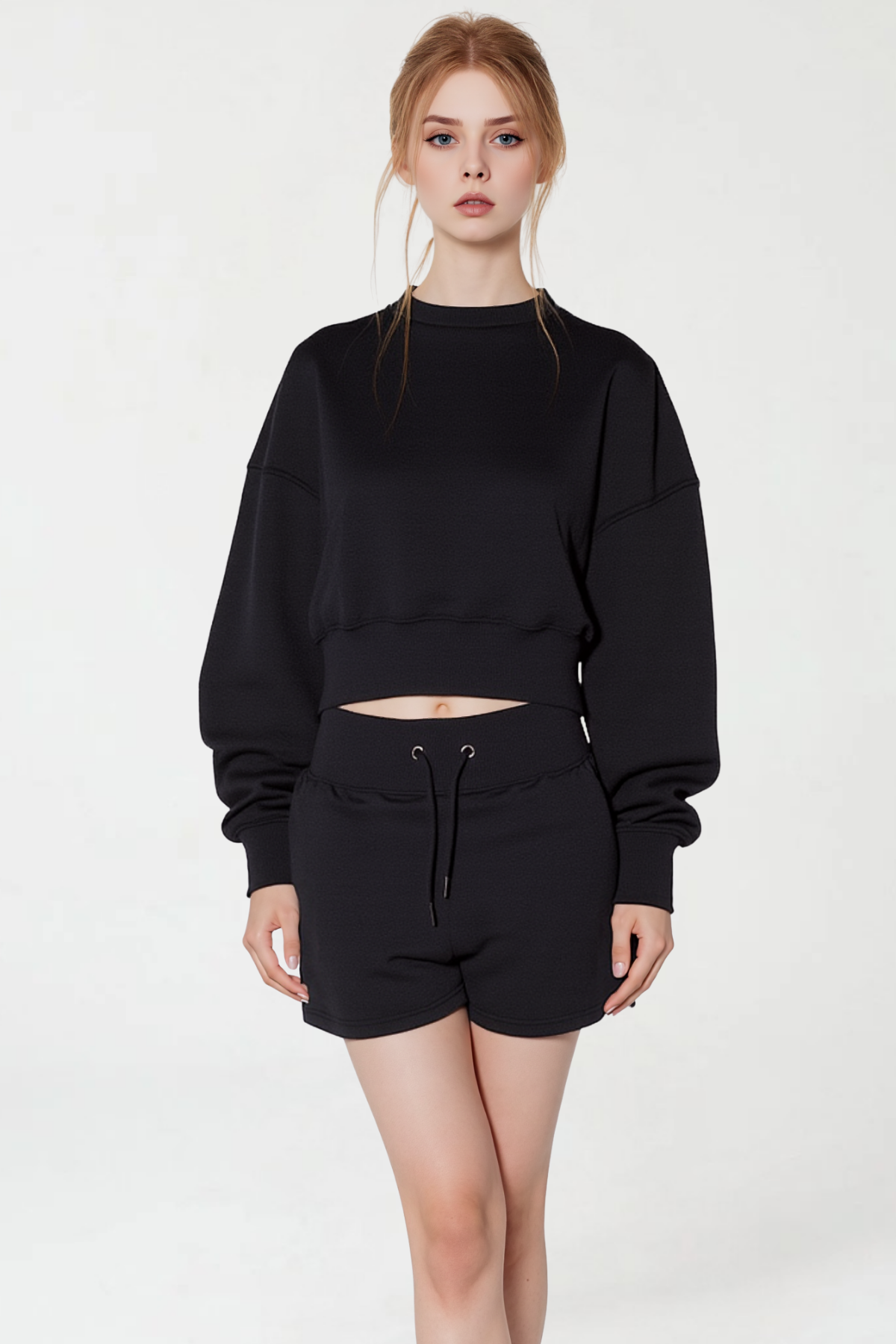 Kadın Siyah Renkli Sweatshirt Şort Takım