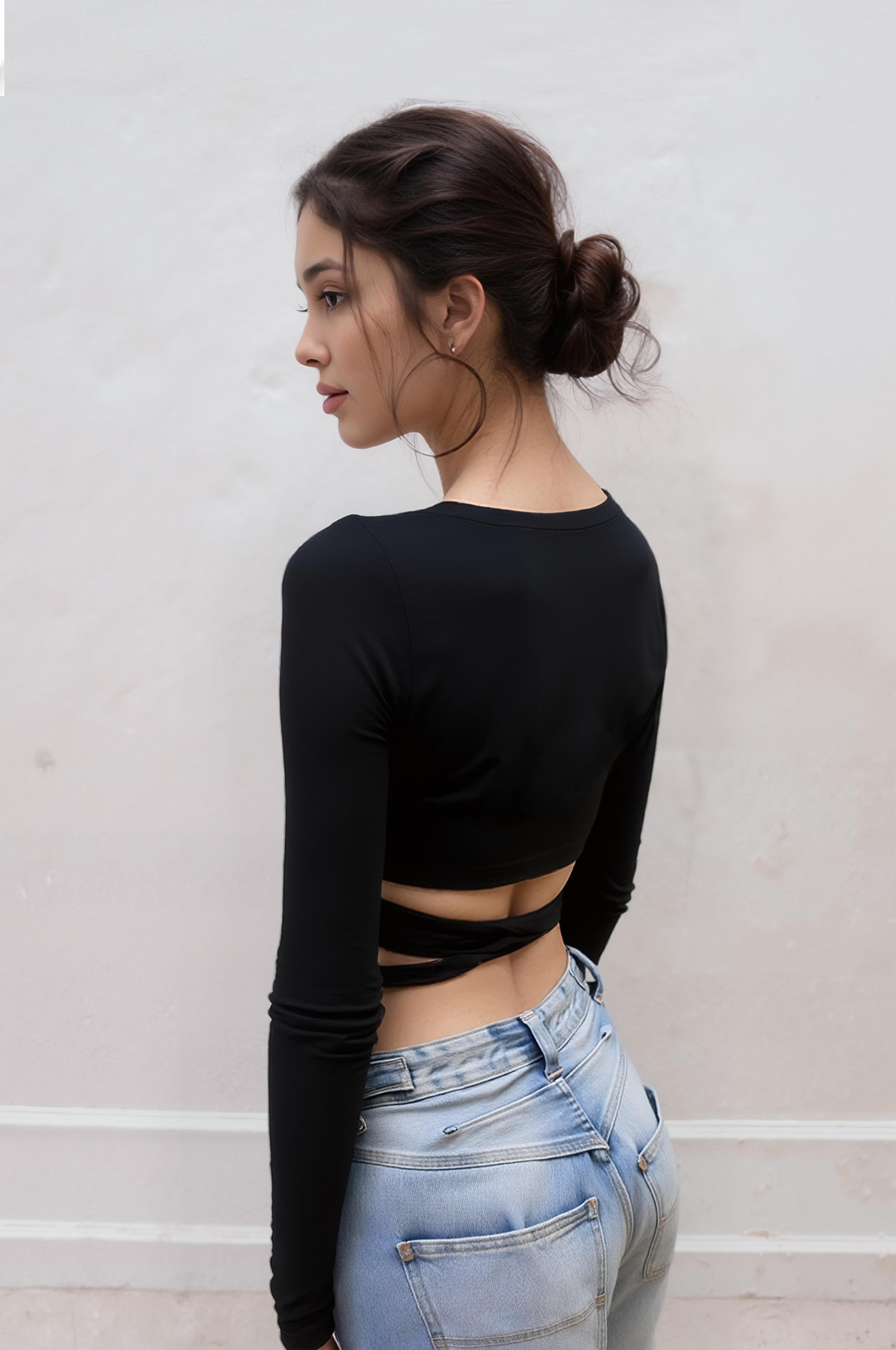 Kadın  Crop Baglama Detaylı Siyah Bluz