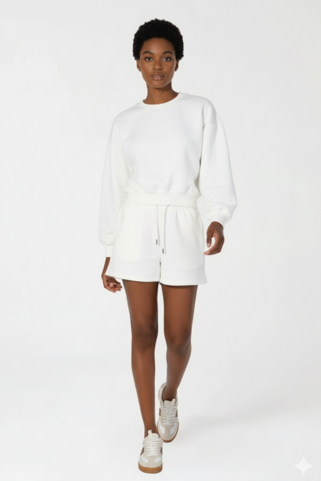 Kadın Ekru Renkli Sweatshirt Şort Takım